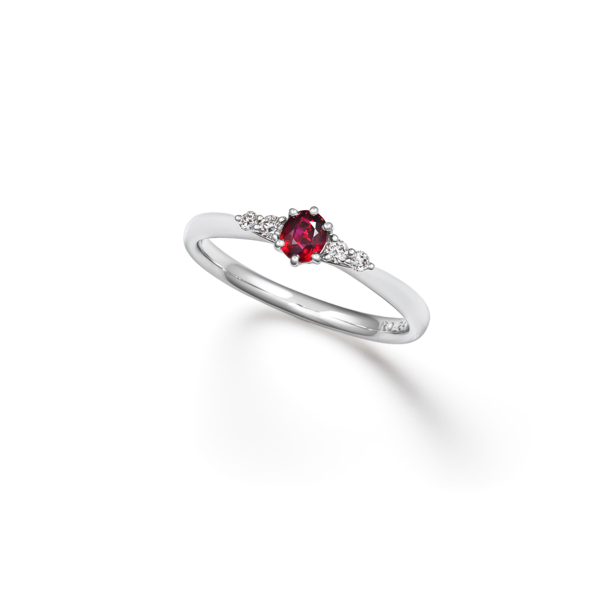 モリスルビーの婚約指輪SIRUSI